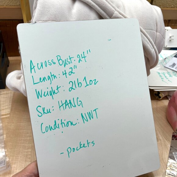 Daydream By Berkshire Home Womens Plush Robe Belted Cream Beige Size Large NWT - Picture 11 of 11